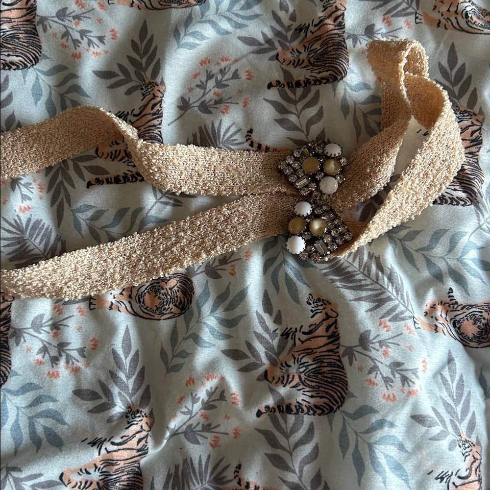 Vintage Howard Lawrence Elegant Cream Knit Skirt Set - Picture 5 of 11
